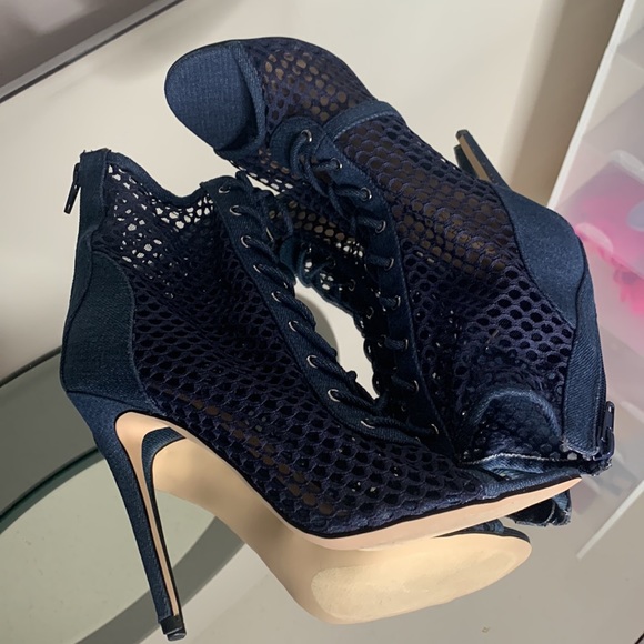 Shoedazzle Jean netted heels. Brand new. Never worn. Size 8 - Picture 6 of 8